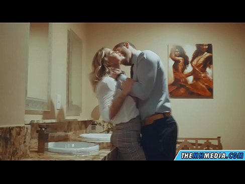❤️ ווען אַ באַסטי בלאָנדע סידוס איר אין אַ ציבור אָפּטריט ❤️❌ שיין פּאָרן ביי yi.desixxxtube.ru ❤